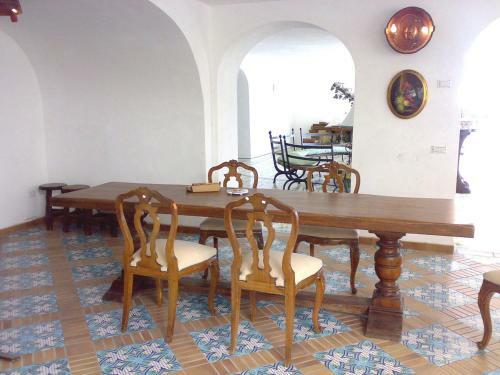 Torca Villa Sleeps 10 Pool Air Con Wifi