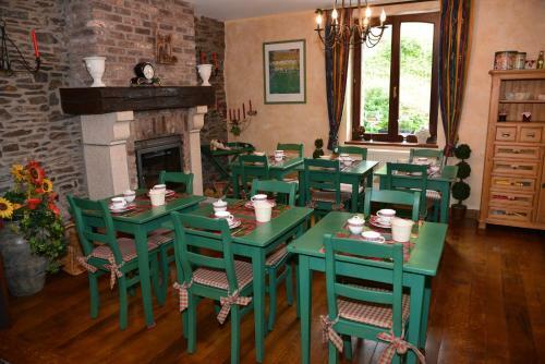 Hotel H�tel Moulin de La Strument