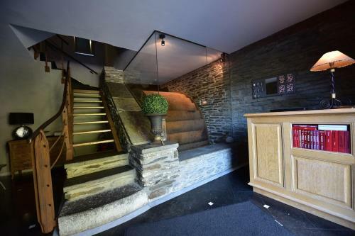 Hotel H�tel Moulin de La Strument