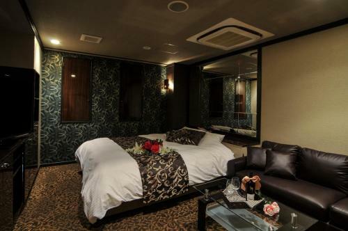 Hotel Grande (love Hotel)