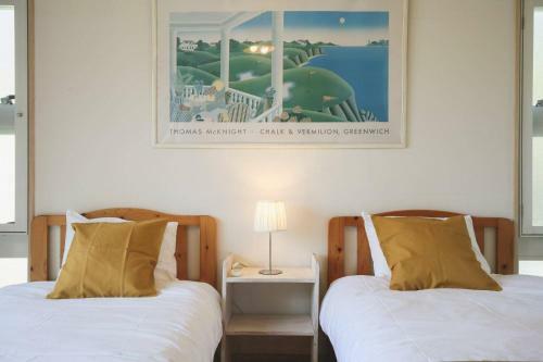 Hermit Hills Apartment In Okinawa Colors