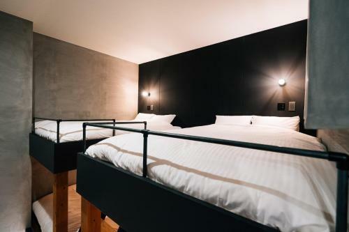 Mizuka Nakasu 1 - Unmanned Hotel