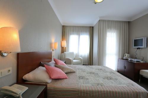 Summer Hotel