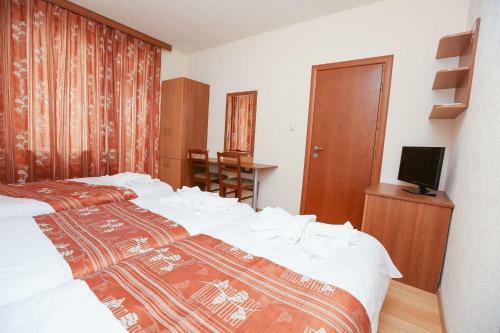 Hostal Guest Rooms Vais