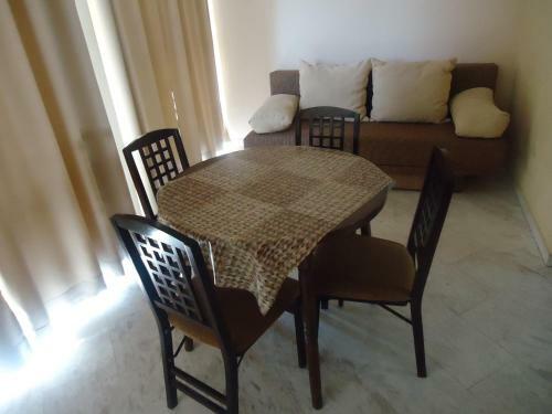 Thomas Palace Apartments