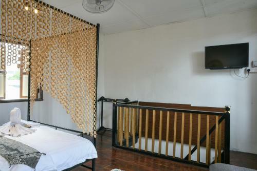 Hostal Ohana House @ 33 Jawa
