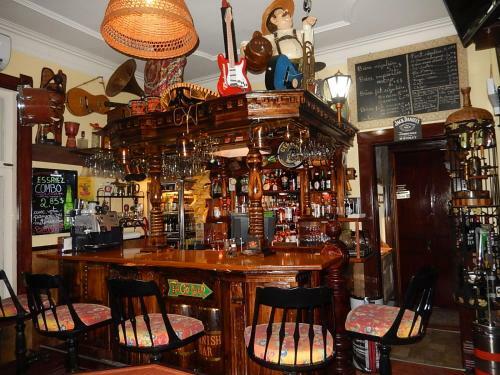 Bed & Breakfast G�te Et Caf� de La Tour