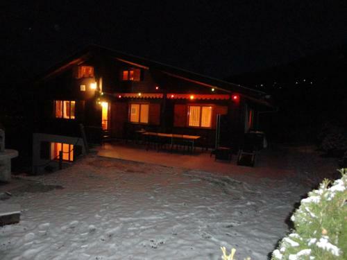 Chalet Sven & Marc Gr�chen/st. Niklaus Vs