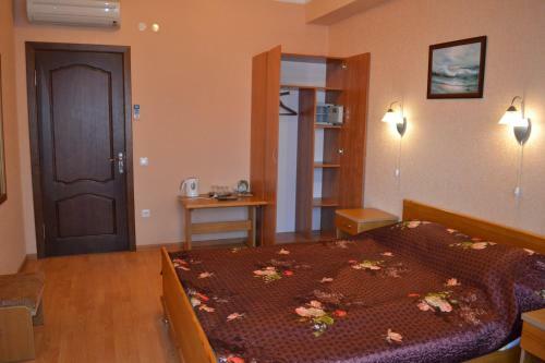 Hostal Patio Guest House