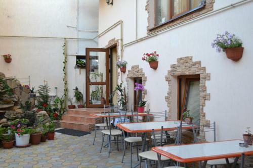 Hostal Patio Guest House