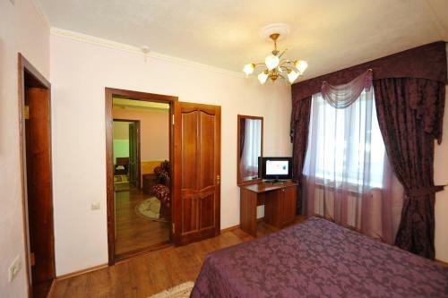 Kristall Hotel