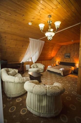 Hotel Snezhniy Bars Dombay