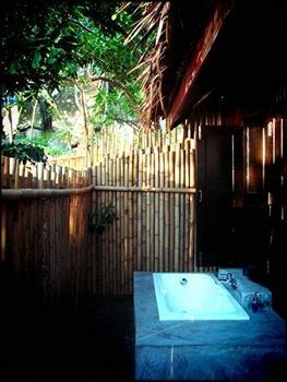 Hotel Bay Lounge & Resort