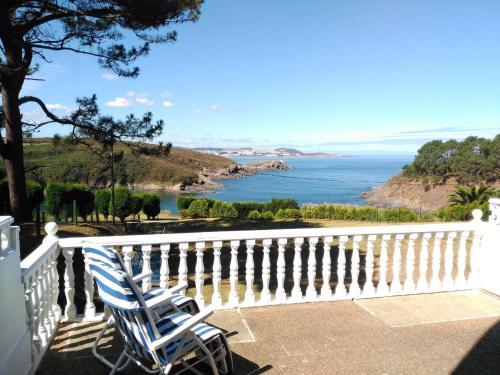 Cozy Apartment On The Beach In Oleiros