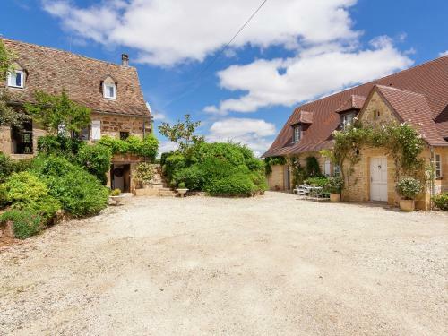 Heritage House With Pool In Badefold-d'ans