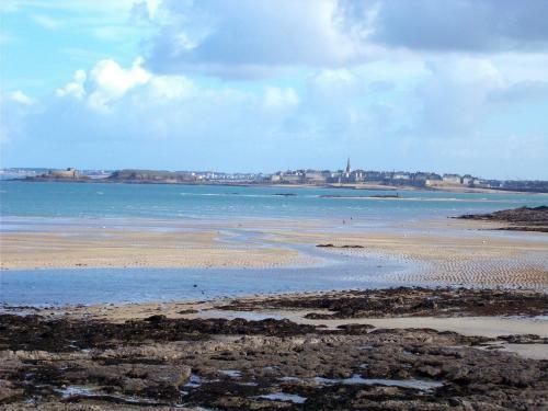 Le Saint Enogat, Dinard, Maison 4 Chambres