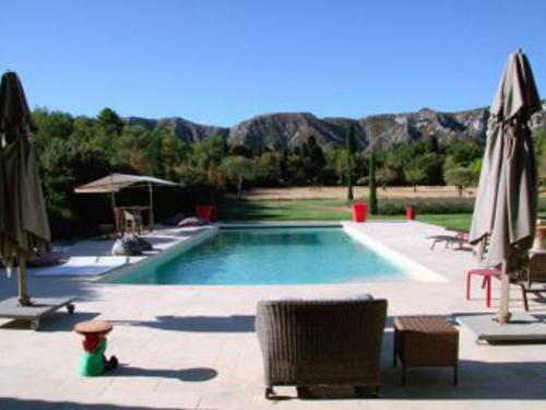 Les Baux de Provence Villa Sleeps 10 Pool Air Con