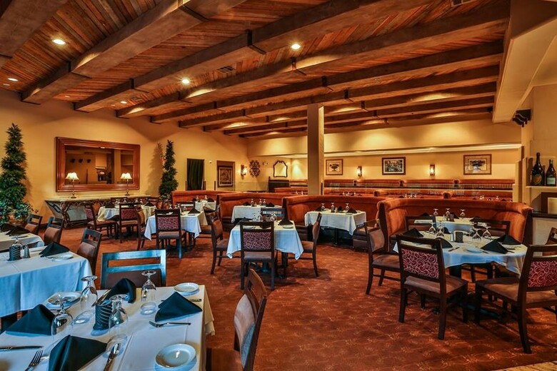 Hotel Tuscany Suites & Casino