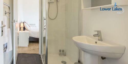 Maple 2 - Standard Plus One Bed Apartment On Private Estate