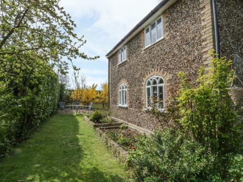 28 Stone Cottage