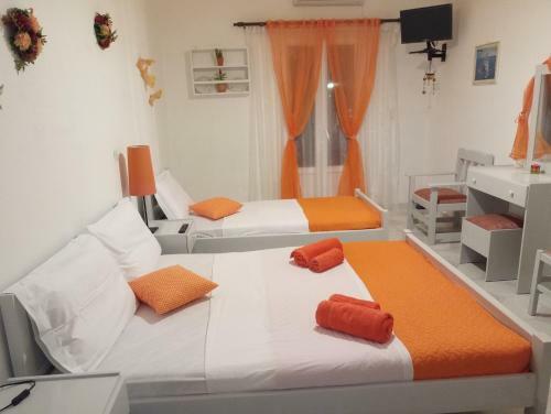 Apartamento Drouga's Studios & Suites