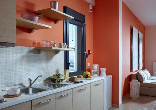 Aeolis Apartments & Studios