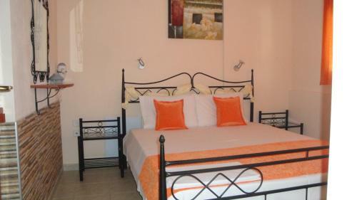 Nestor Apartments