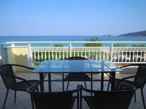Beachfront Apartment Katerina