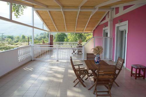 Nereids Apartments And Studios