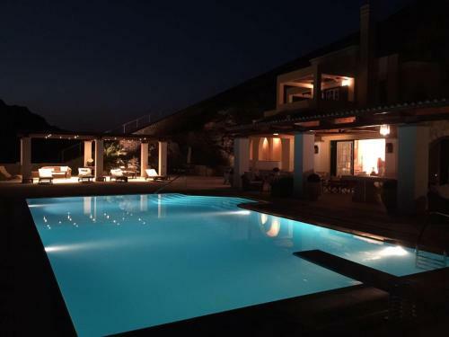 Kasteli Villas