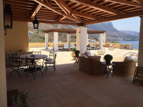 Kasteli Villas