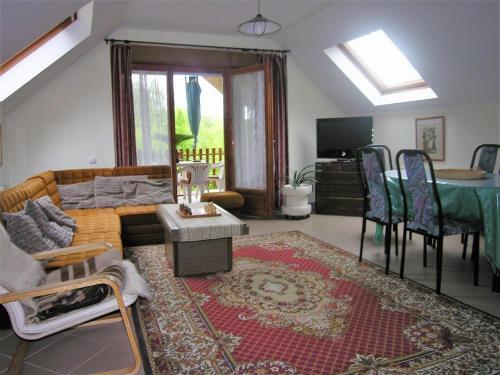 Apartment In Balatonszemes/balaton 27490