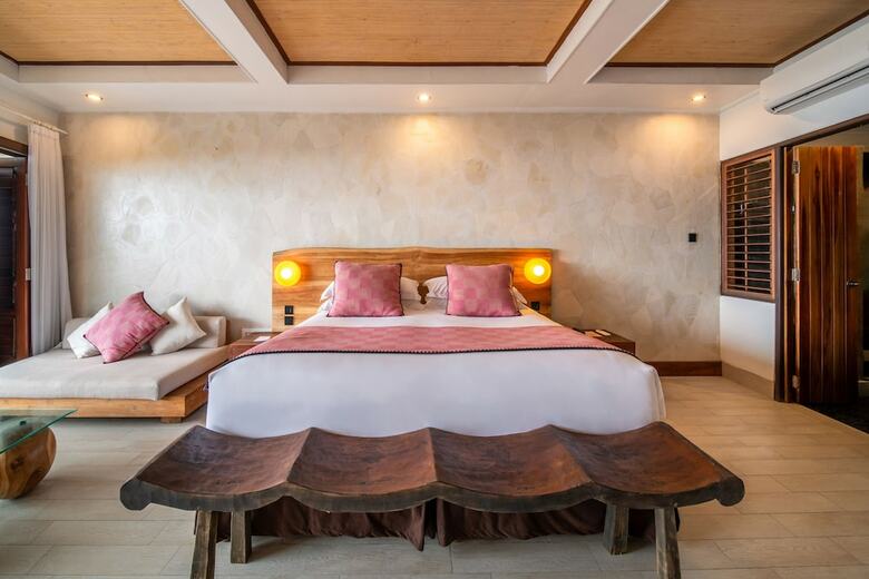 Hotel Bombora Medewi Wavelodge