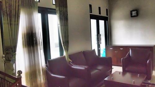 Villa Griya Wira Karya