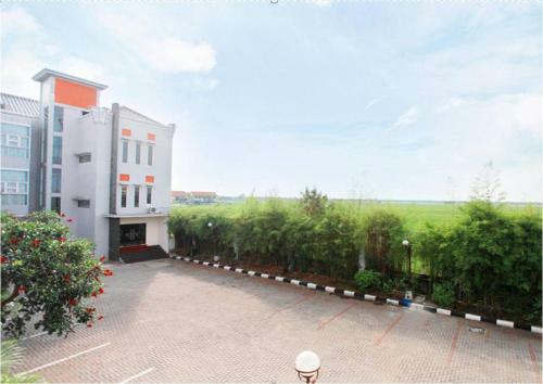 Plaza Hotel Tegal