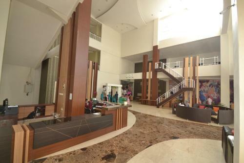 City Hotel
