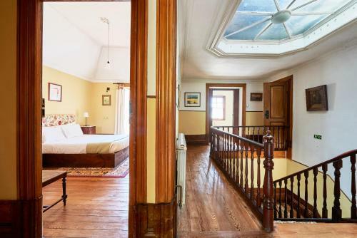 Hostal Outeiro Tu�as - Manor House