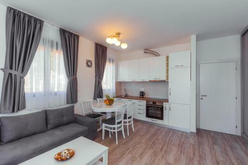 Apartments Monte Re