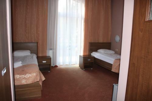 Paria Hotel