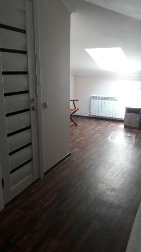 Hostal Guest House On Kirova Street