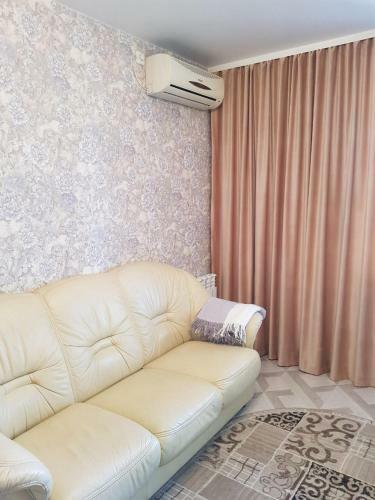 Apartment On Nahimova 40