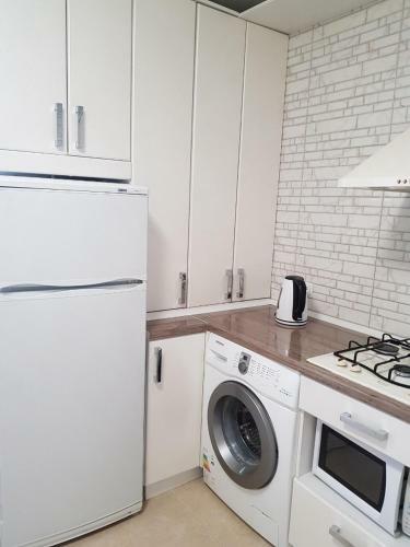 Apartment On Nahimova 40