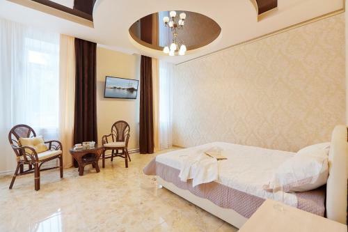 Royal Hotel
