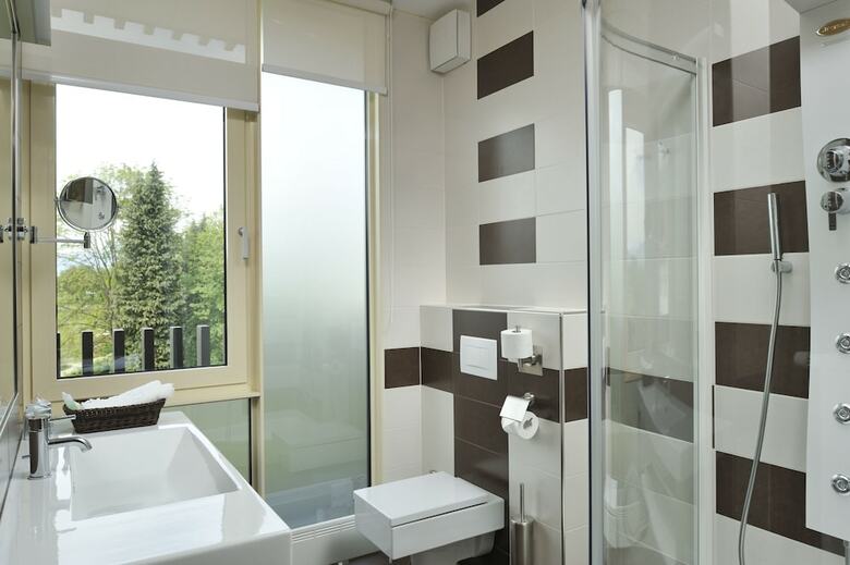 Lambergh Chateau & Hotel