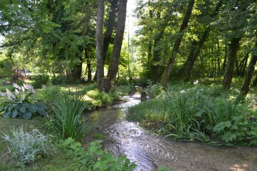 Homestay Vito By Lake