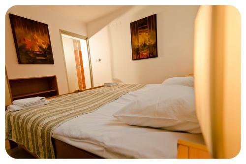 Hostal Guesthouse Les