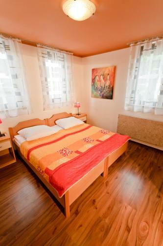 Hostal Guesthouse Les