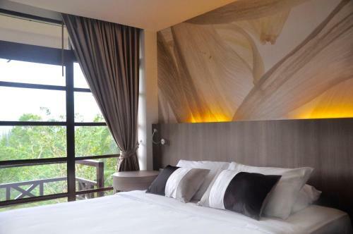 Issara Boutique Winery Hotel
