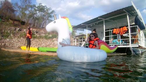 Phu Pan Floatel