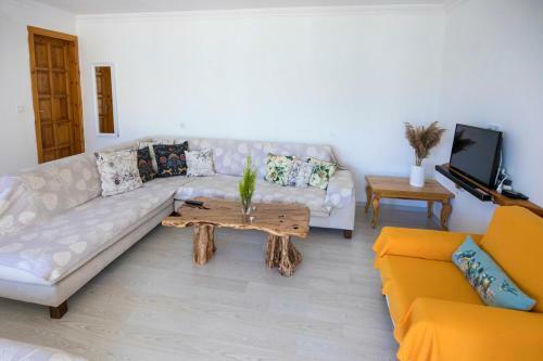 Alanya Villa Sleeps 2 Air Con Wifi